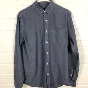 Men’s J Crew lightweight chambray shirt
